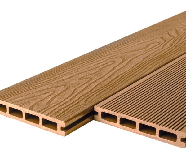 Wood Grain Grand Oak Composite Decking Boards